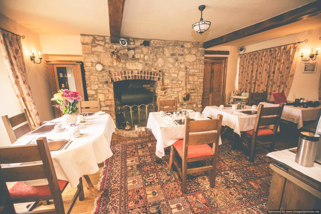 Weycroft Mill House Bed And Breakfast Axminster Eksteriør bilde